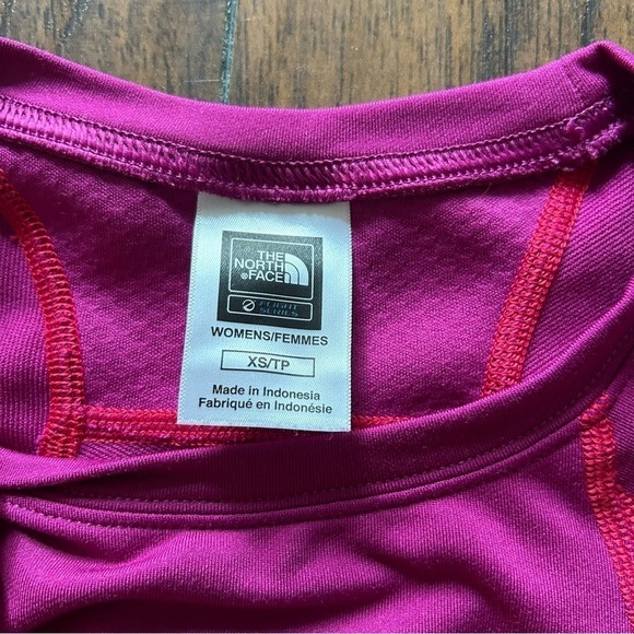 The North Face Women’s Long Sleeve - Picture 5 of 14